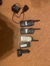 2no. Motorola XT460 Radios With Chargers  16-Channel PMR 446 Walkie Talkie 