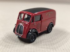 1:76 Classix Diecast Morris J