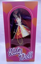 KATY PERRY SIGNED PLAY LAS