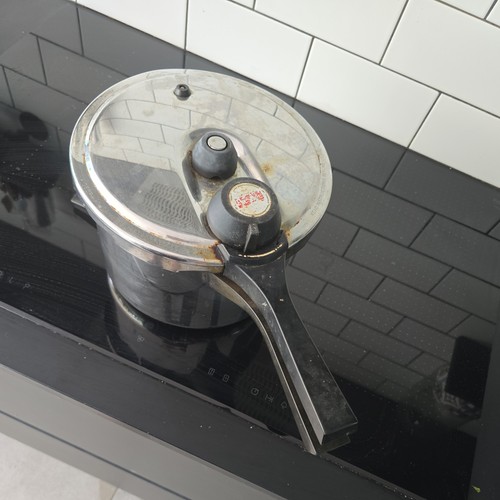 Prestige pressure cooker - prestige,