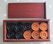 SET OF VINTAGE ANTIQUE TURNED