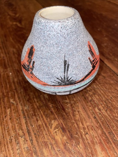 Navajo vase pot hand painted - vase,