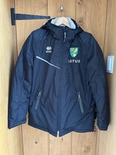 Norwich City FC Errea Iceland 3.0 Lotus Jacket M BNWT Water Resistant Padded