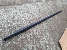 AUDI 80 90 B2 DOOR EXTERIOR WINDOW SCRAPER TRIM FITS O/S FRONT BLACK