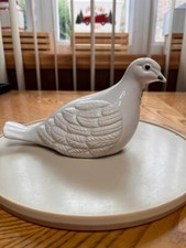 WADE PORCELAIN DOVE WITH OLIVE