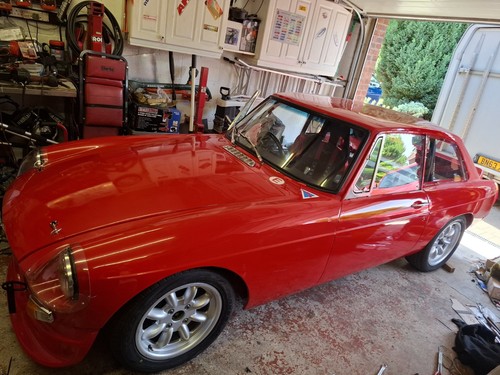 Mgb track race - mgb, gt
