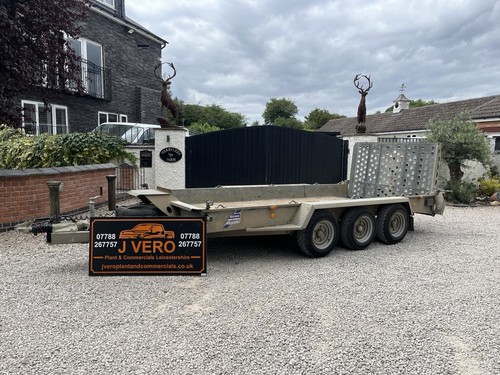 Ifor williams 14ft tri - williams, axel