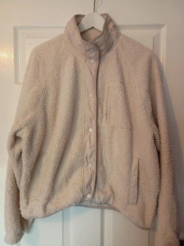 Women hollister cream furry - women's,