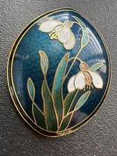 Vintage-Style Enamel Snowdrop Brooch – Gold Tone, Oval Floral Pin