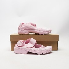 NIKE Rift Junior Pink SIZE 4.5