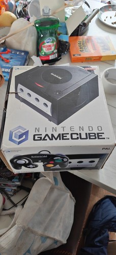 Nintendo gamecube console - nintendo,