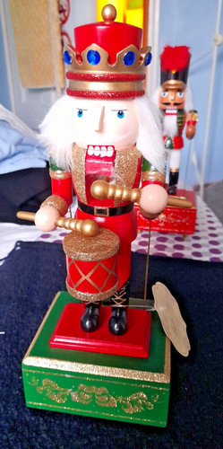 Musical nutcracker soldier - musical,