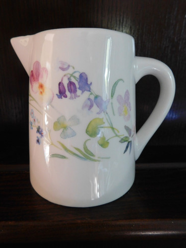 Decorative floral design - a,
