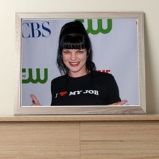 Pauley Perrette : 10"x8"