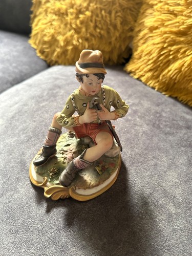 Capodimonte figurine hand - capodimonte,