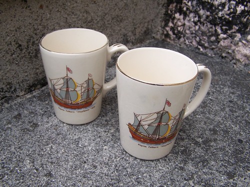 Pottery mayflower pilgrim - mayflower,