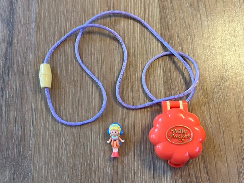 Vintage polly pocket - polly, in