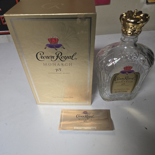 Crown royal monarch - crown, whiskey