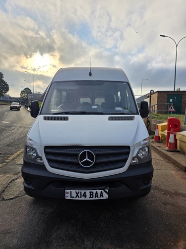 Mercedes sprinter seater - 17,