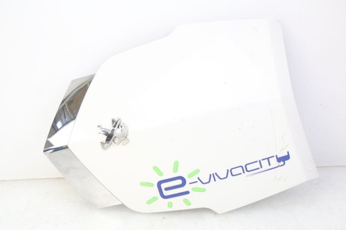 Upper front panel - front,