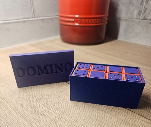 Domino set and box 3d - set, –