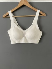 Belvia Seamless Comfort Bra