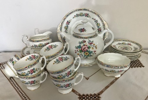 Gorgeous vintage ming rose - gorgeous,