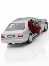 Genuine Mercedes-Benz 1:18