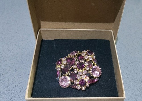 Vintage brooch purple lilac - brooch, purple/lilac