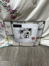 Michigan Folding Square Shelf