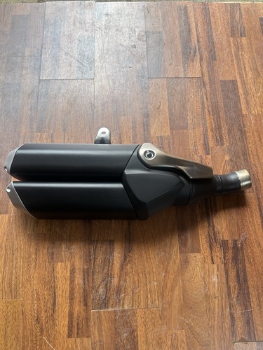 Genuine ducati monster 1200r - genuine,