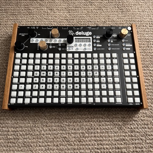 Synthstrom deluge synth - synthstrom,