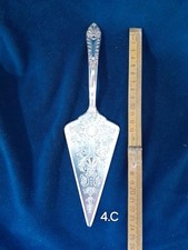 Ianthe Silver Plated Cake