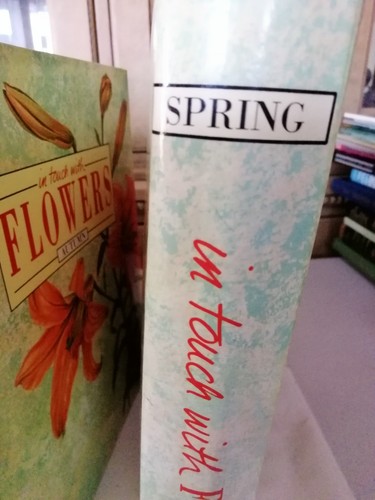Vintage touch with flowers - in,