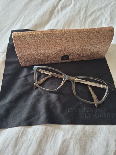 Kylie minogue glasses - kylie,