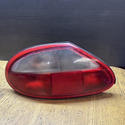 Left rear tail light - left,