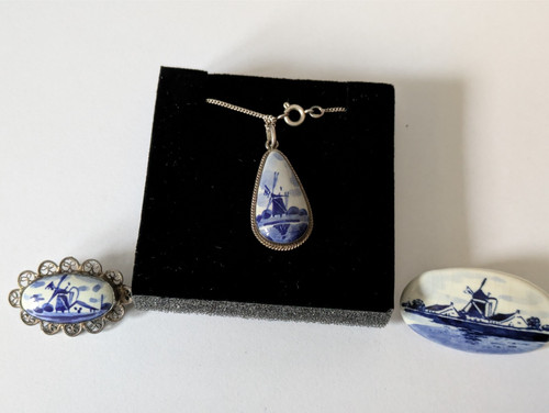 Vintage silver delft necklace