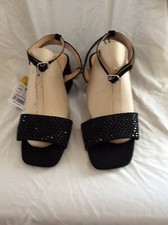 Ladies BNWT  Sparkly Black Block Heel Ankle Strap Sandals size 6/39 from Papaya 
