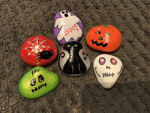 Hand painted halloween pebbles - hand,