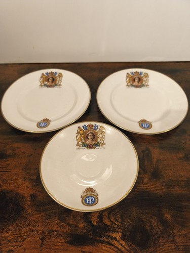 Royal memorabilia victoria - royal,