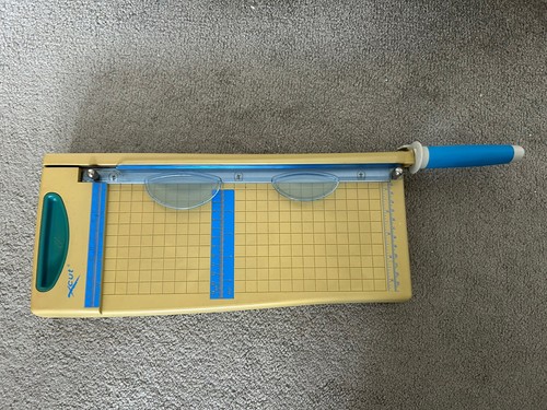 Cut guillotine vgc - guillotine,