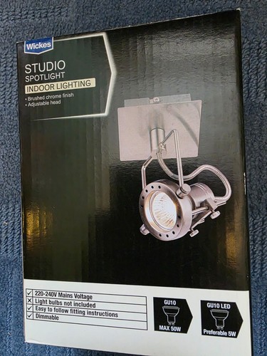 Brushed chrome studio
