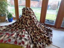 SHOW HOUSE HEAVYWEIGHT