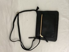 LADIES BLACK SMALL HANDBAG BY AVON