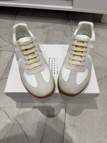 White maison margiela gats - white,