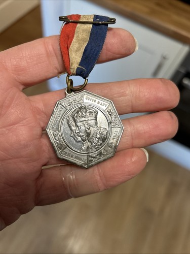 1935 silver jubilee - medal, king