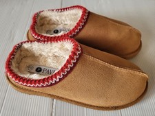 Ladies PAVERS Size 4 / 37 Tan