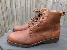 Rockport boots size 9.5