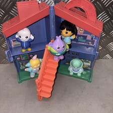 Moon & Me Take And Go House &