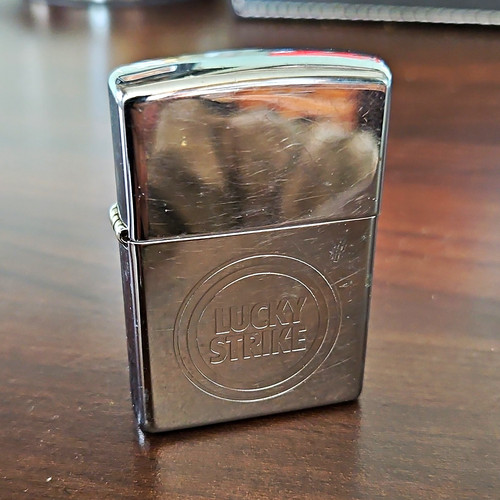 Zippo lucky strike - lucky, advertising